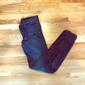 Joe’s Straight Leg Jeans!!